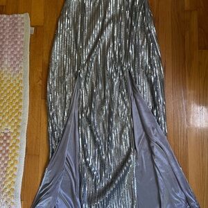 Elegant Silver Sequin Skirt